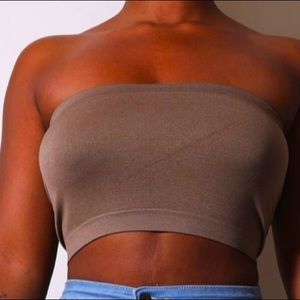 Elastic cropped tube top